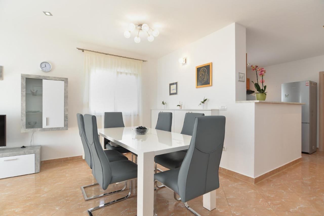 Apartment Patricia 1756 Pula Dış mekan fotoğraf