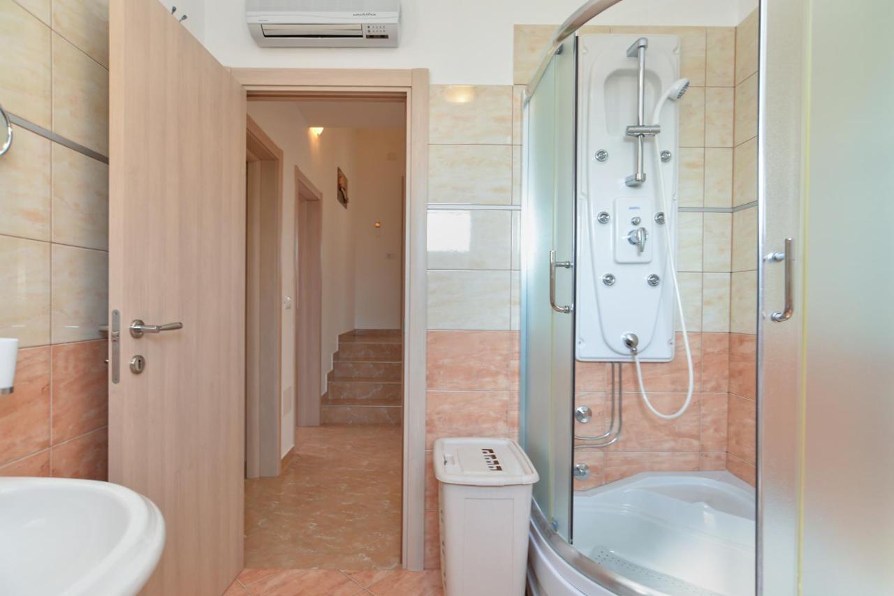 Apartment Patricia 1756 Pula Dış mekan fotoğraf