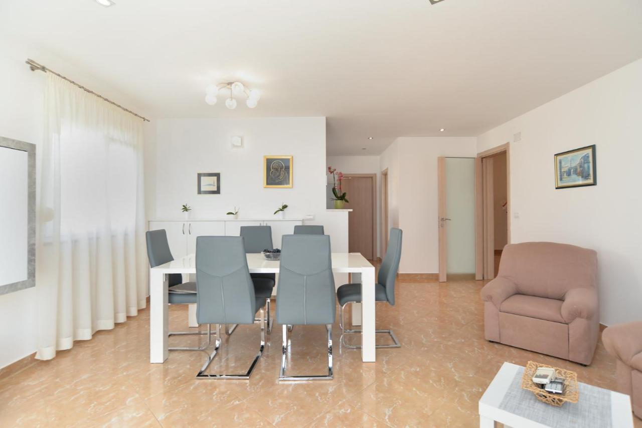 Apartment Patricia 1756 Pula Dış mekan fotoğraf