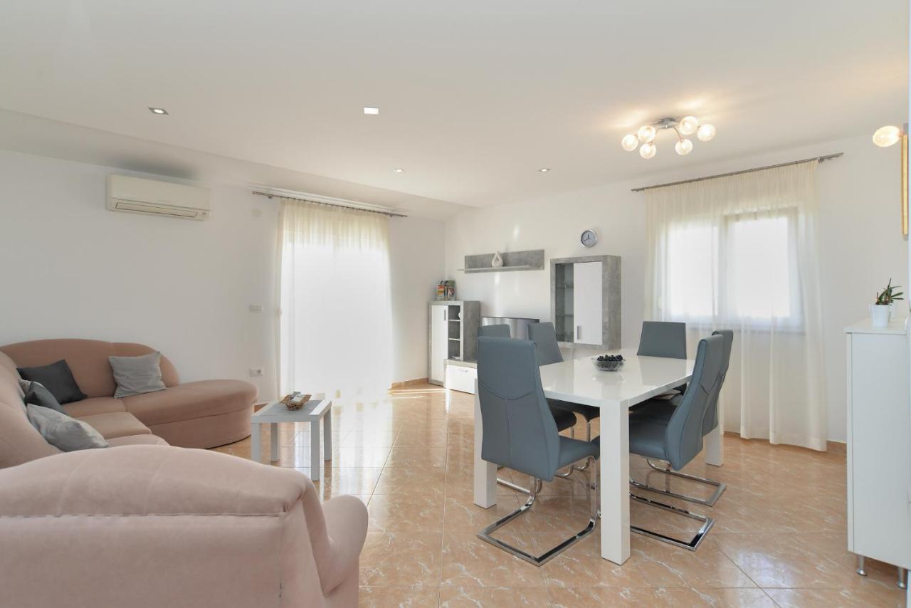 Apartment Patricia 1756 Pula Dış mekan fotoğraf